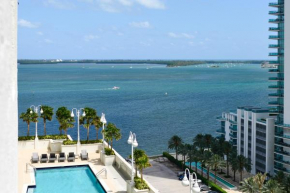 Amazing Condo Brickell with Ocean-Pool View